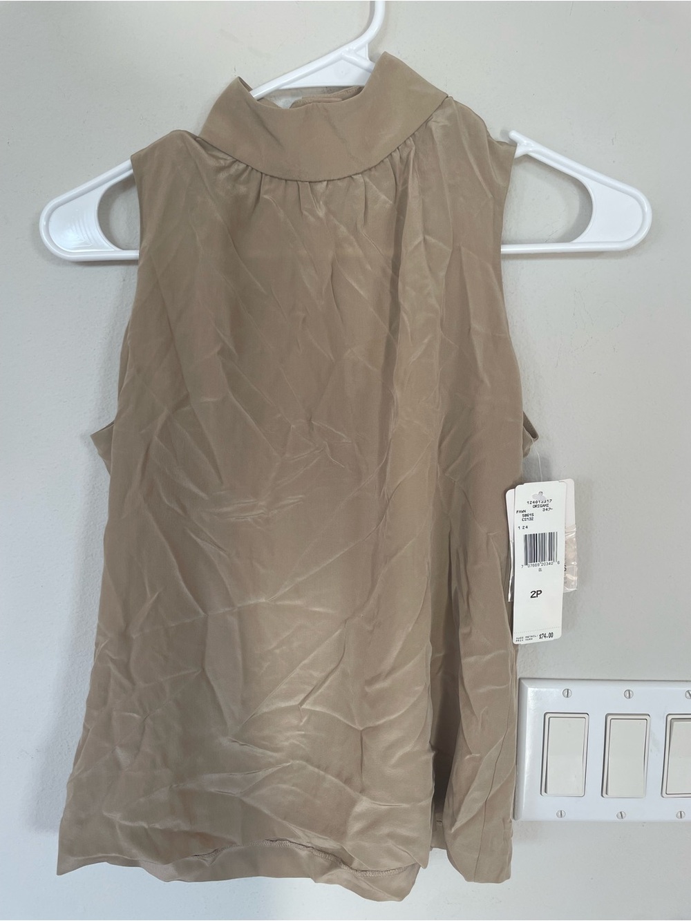 NWT Jone’s New York 100% Silk Women's sleeveless satin pleated neckline Top 2P